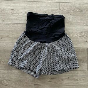 Maternity shorts